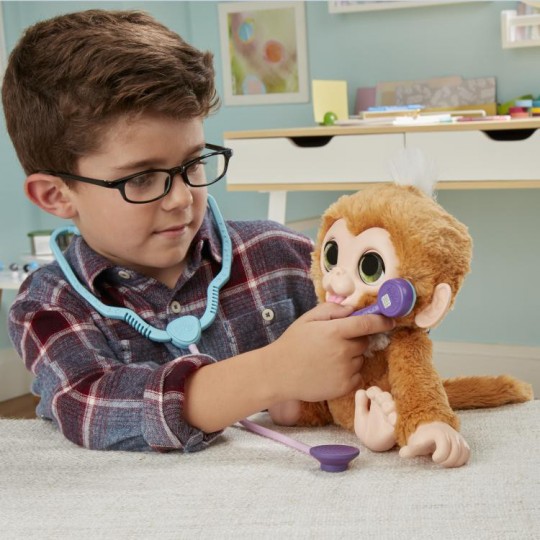 hasbro-furreal-check-up-zandi-5001330.jpeg