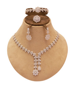 womens-jewelry-set-42-silver-5447556.jpeg