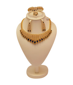womens-jewelry-set-76-gold-5980799.jpeg