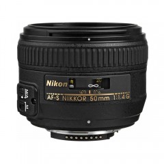 nikon-camera-lens-jaa014da-8598924.jpeg