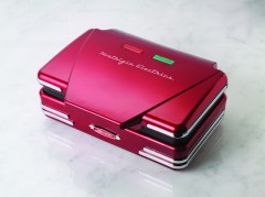 Retro Red - Style Belgian Waffle Maker