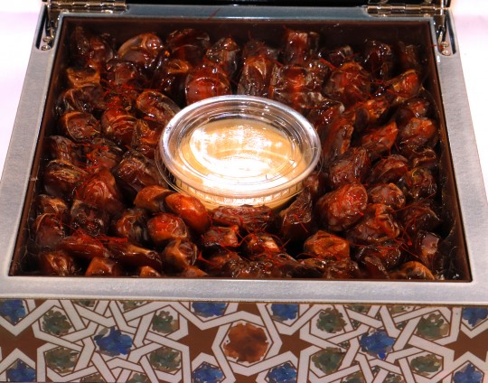 premium-omani-dates-stuffed-nuts-1580kg-7020374.jpeg