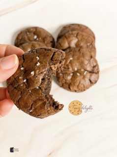 Brownie cookies - box of 12 pieces  RO 4/-