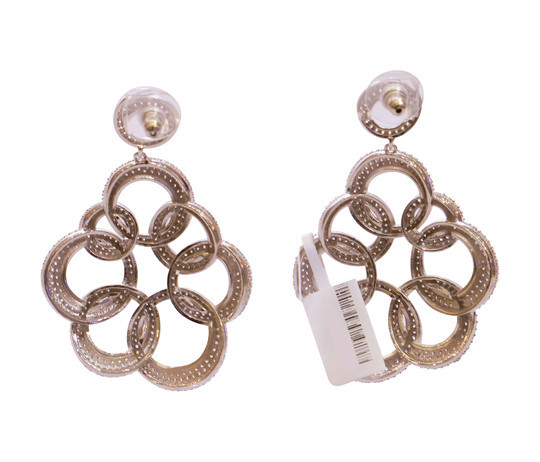 womens-earring-18-silver-1355347.jpeg